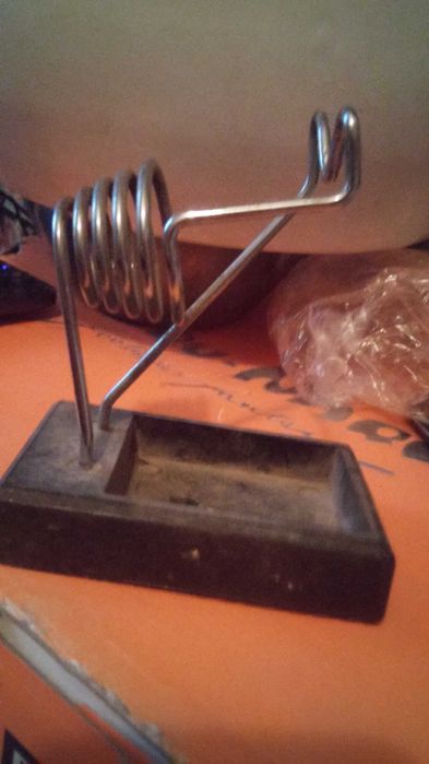 Продам подставку для паяльника б/у. Цена окончательная