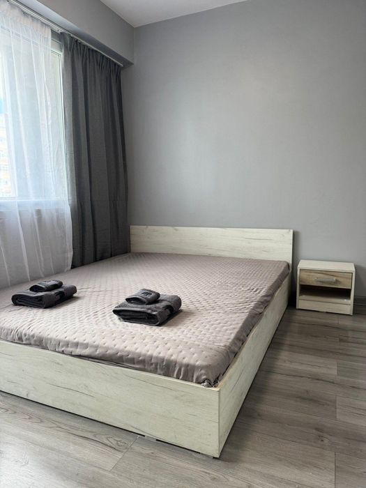 Дава се под наем Двустаен апартамент в Бургас, Изгрев - 63 кв.м за 561 € - Снимка #3