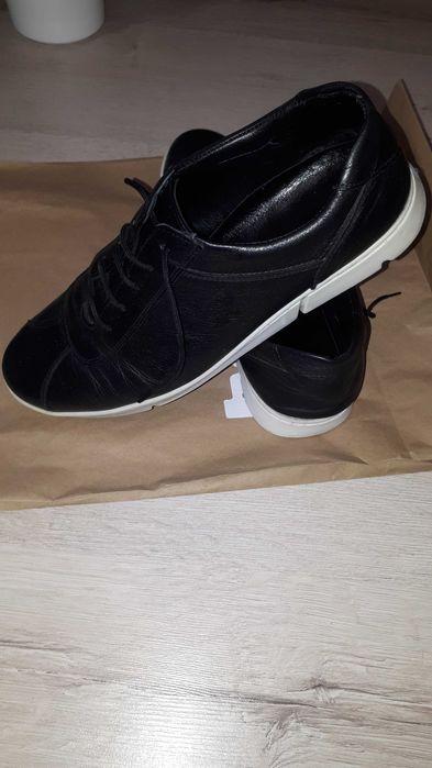 Мъжки кожени тип спортно-елегантни обувки