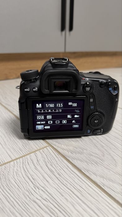 Canon EOS 70D + объектив 18–55mm STM