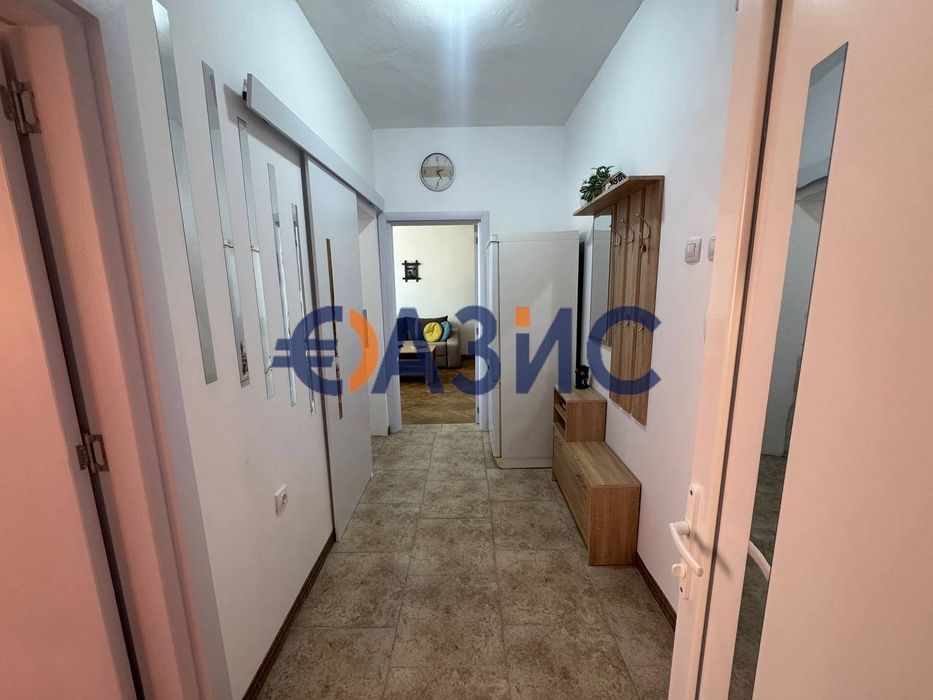 Продава се Тристаен апартамент в Бургас, Център - 50 кв.м за 2900 €/кв.м - Снимка #10