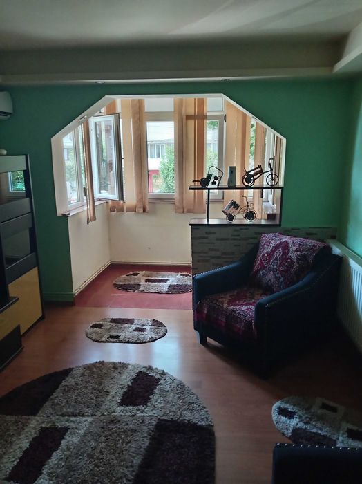 Închiriez apartament craiovita nouă, zona niela