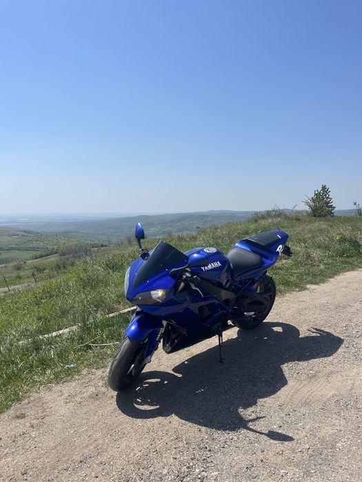 Vand sau schimb yamaha r1