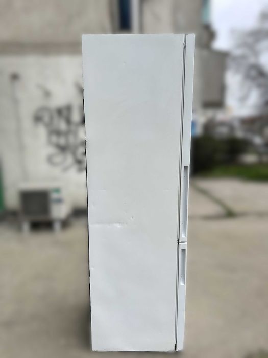 Хладилник с фризер Siemens iQ300 NoFrost (hyperFresh) 201 см
