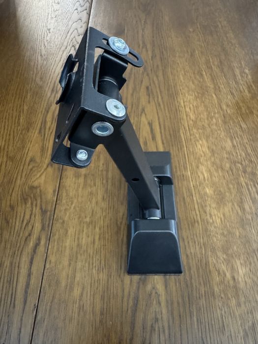 LG 32LH3000 32” Full HD LCD + бонус стойка