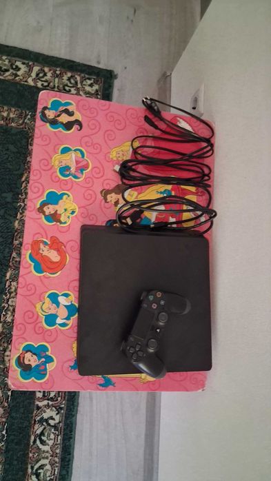 Play station 4+un gta 5 original