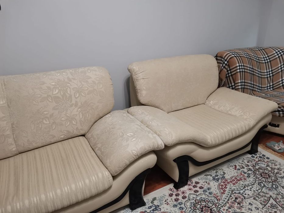 Продам угловой мягкий диван