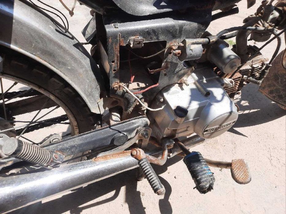 Продается Мотоцикл SUZUKi