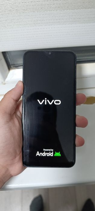 СРОЧНО Продам телефон Vivo Y35