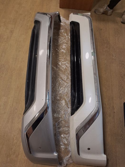 Губа бампера нижняя для LC 200