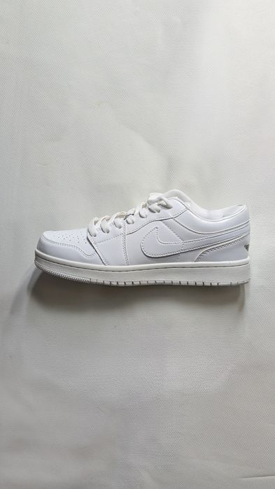 Nike, Adidas, New balance