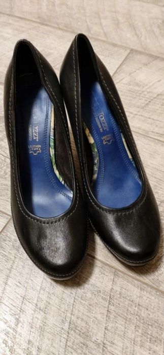 Срочно классическая обувь