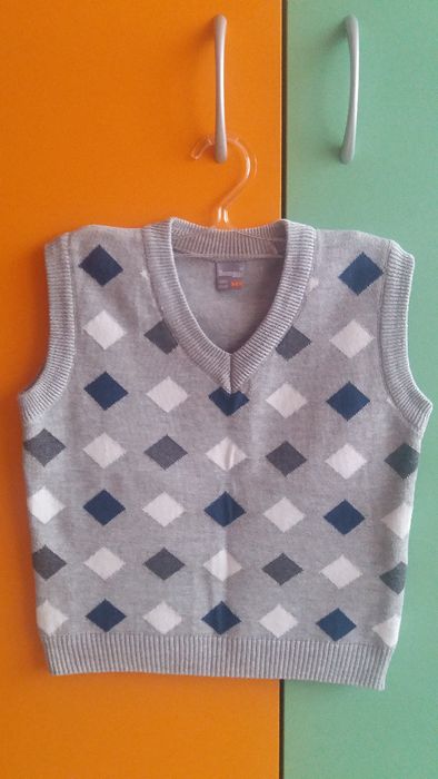 Пуловер, елек, риза, дънки, ватиран панталон, зимно яке, ръкавици 116