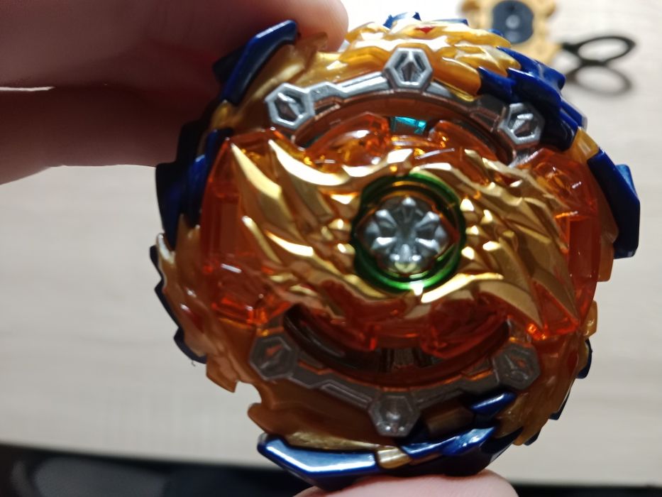 Wizard Fafnir Beyblade от компании SB