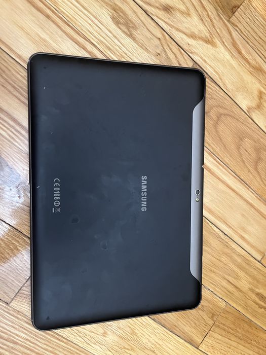 Планшет Samsung Tab 10.1