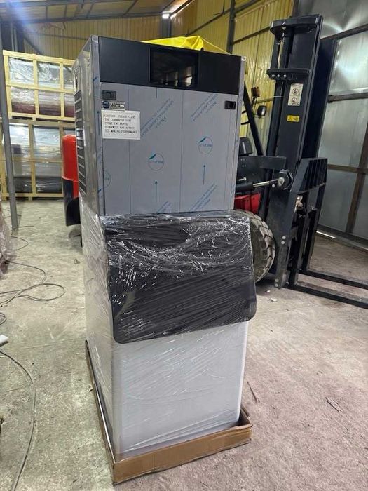 Vitrina Mașină gheață cuburi 160 kg/24h cu stocare 100 kg