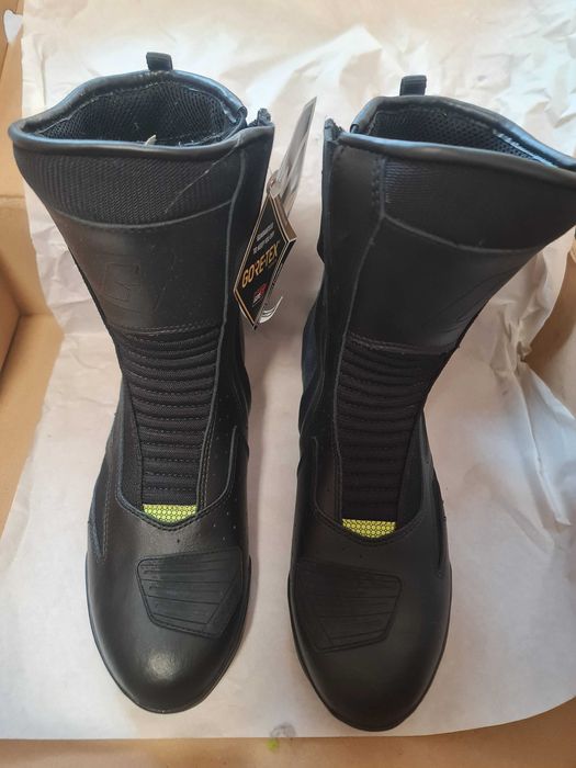 Чисто нови Мото ботуши Gaerne G.Hybrid Gore-Tex