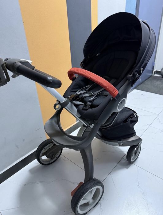 Коляска от бренда Stokke