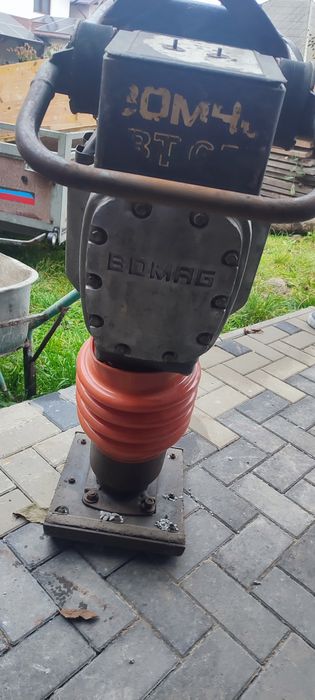 mai compactor bomag bt65