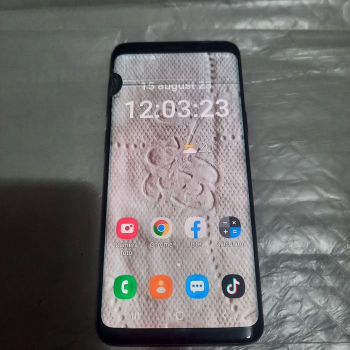 samsung S9 și încărcător