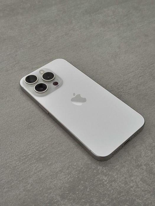 Продам IPhone 15 pro 128gb