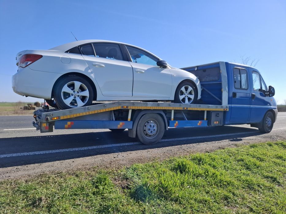 Tractări auto non-stop.