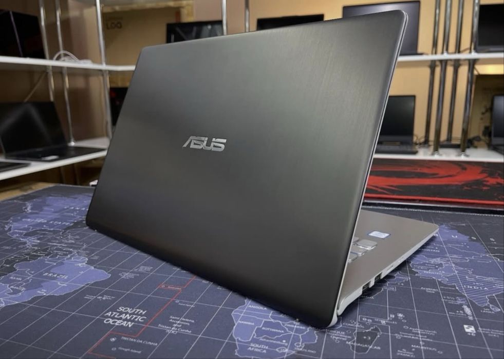 Ноутбук ASUS Vivobook 14/i3-8145U/4GB/SSD128GB/14”