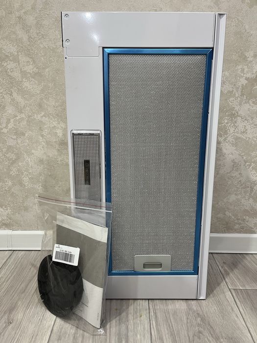 Продам абсалютно НОВУЮ вытяжку!!!