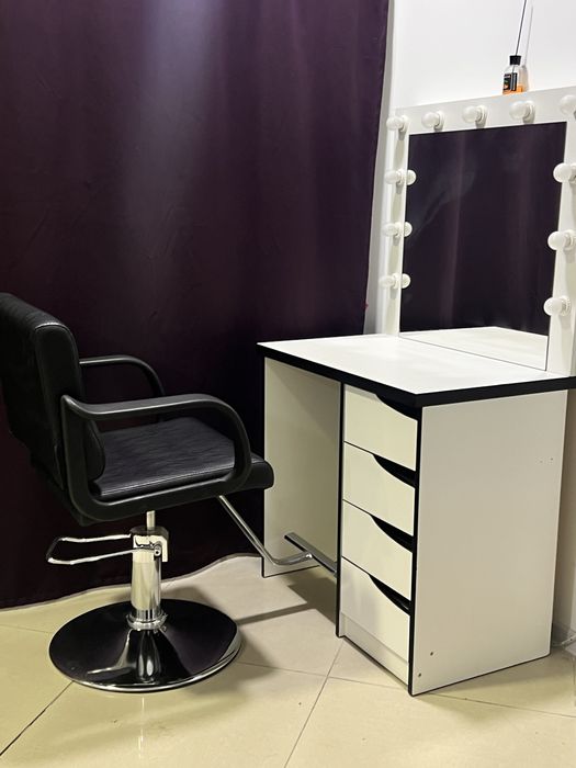 В аренду место для визажиста