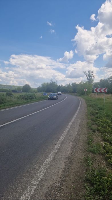 Teren intravilan 550 mp Garleni la starada principala