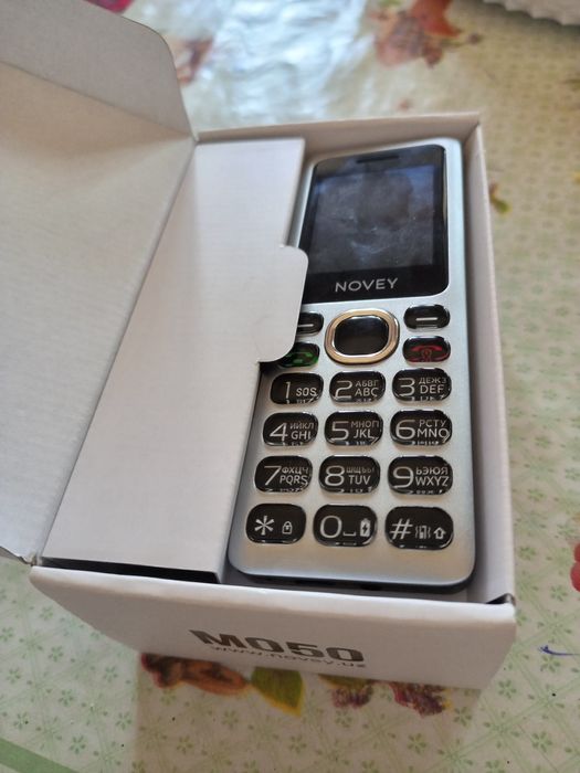 Novey M050 tozo telefon