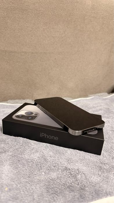 Продам Iphone 13 Pro