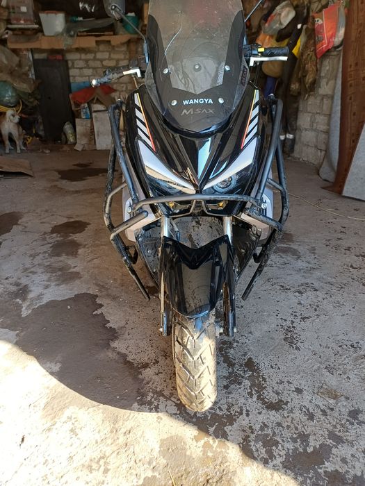 Продам скутер N-Max