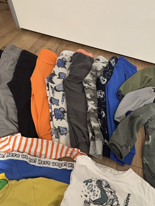 Lot hainute baietel 104