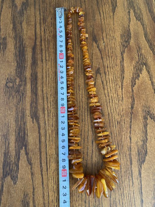 Кехлибарена огърлица