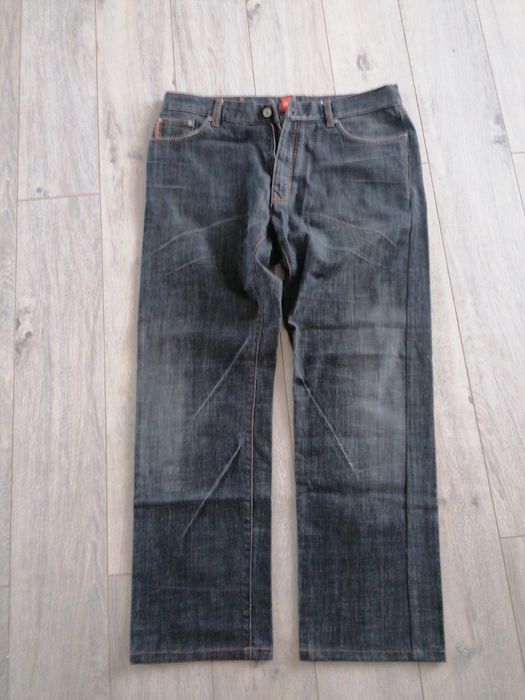 Blugi bărbați Hugo Boss originali W38 L31