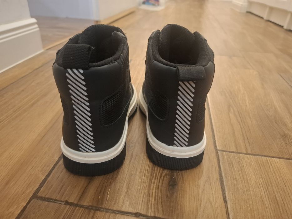 Водоустоичиви зимни обувки/боти за момче HM/ХМ