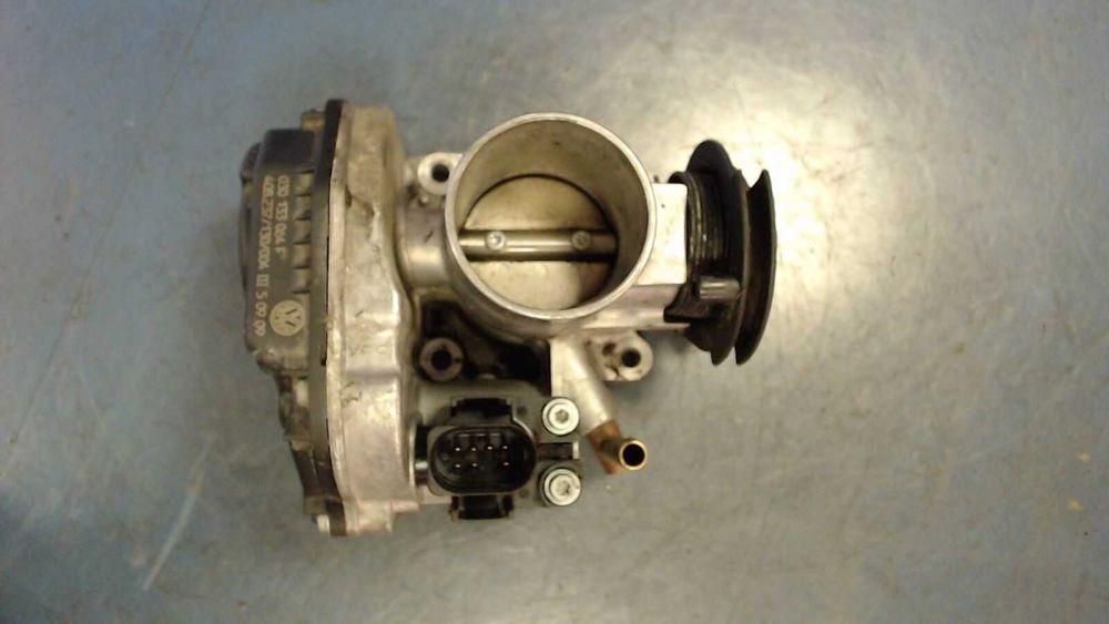 Clapeta accelerație VW Golf Bora Seat Skoda ALL AEE AHW AKQ 030133064F