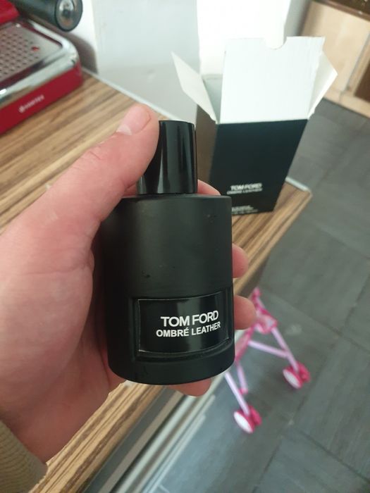 Tom ford parfum nou doar desigilat