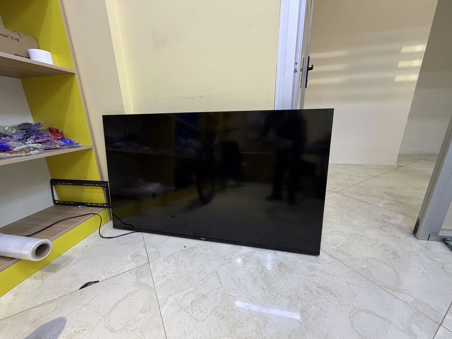 Телевизор ARG 65 большой