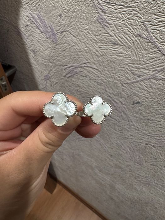 Продам кольцо серебро