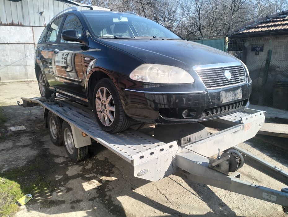 Фиат крома 1.9 на части