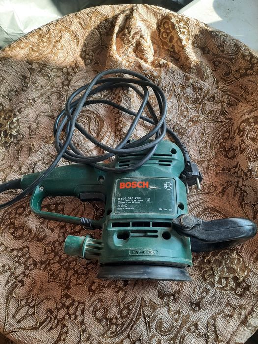 Șlefuitor orbital cu viteze  Bosch