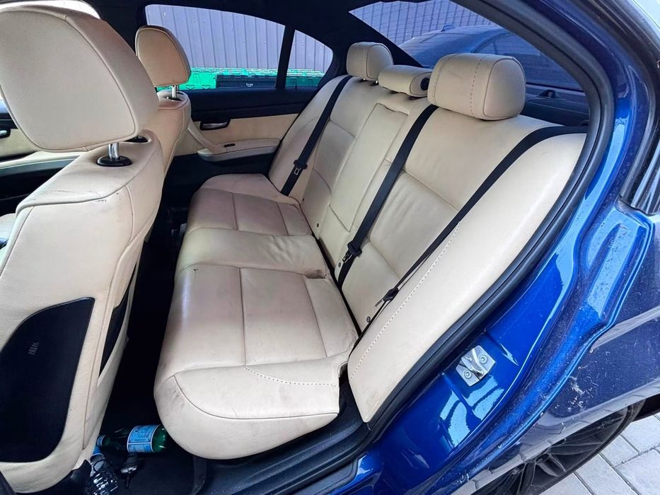 Dezmembrez BMW 320i E90 Lci an 2011 automat 2.0i N43-170cp,evacuare Dubla 335i,M PACK,Recaro,Stopuri Led, Jante