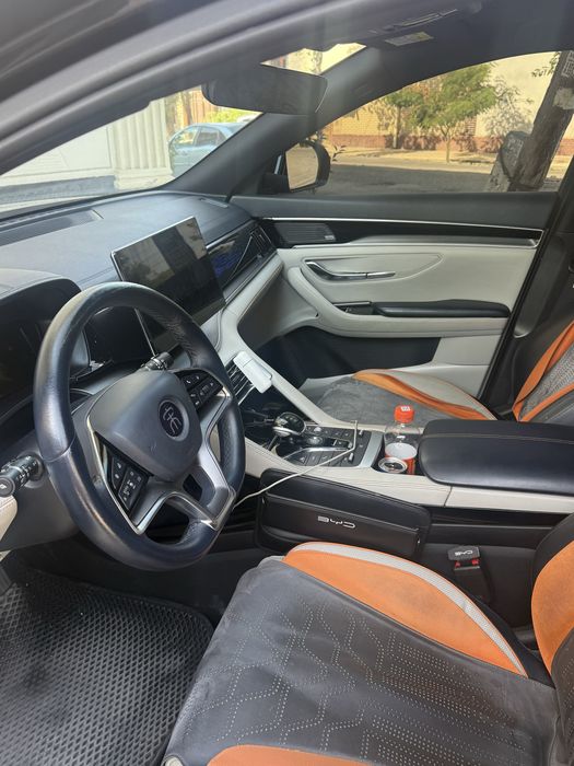 Byd song plus flagship