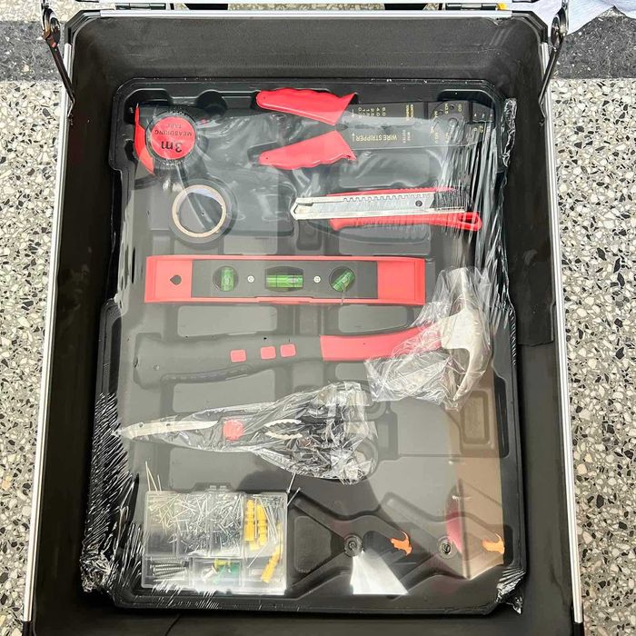 Куфар с инструменти BLT Werkzeuge - 1050 части