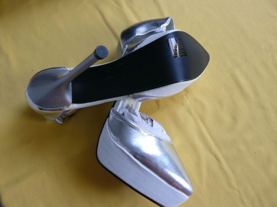 Pantofi Dama Cu Toc Inalt FULLAH SUGAH Model BOUTIQUE Originali