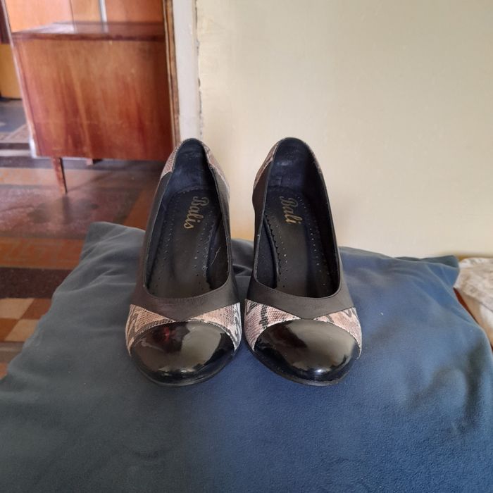 Дамски обувки с 7.5 см. ток.