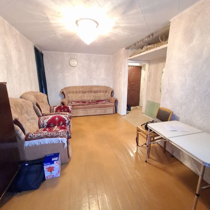 Продам 2 ком квартиру район Уюта