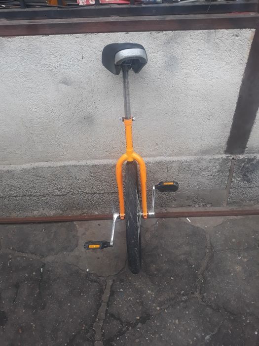 Monociclu bicicleta cu o roata